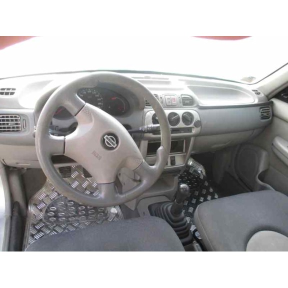 nissan micra (k11) del año 2001