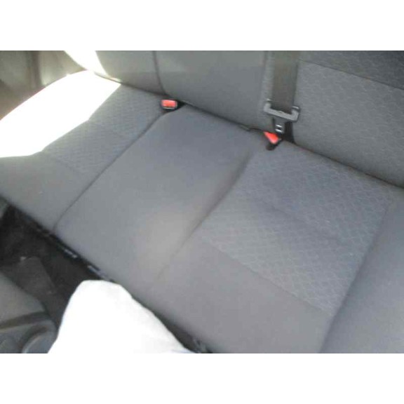 mazda 2 berlina (dy) del año 2004