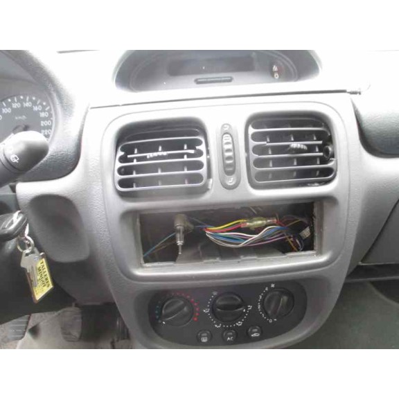 renault clio ii fase i (b/cbo) del año 1999