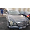 mercedes-benz clase e (w210) berlina del año 1999