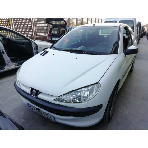 peugeot 206 berlina del año 2004