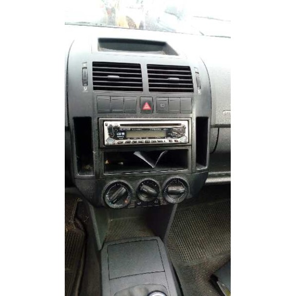 volkswagen polo (9n1) del año 2003