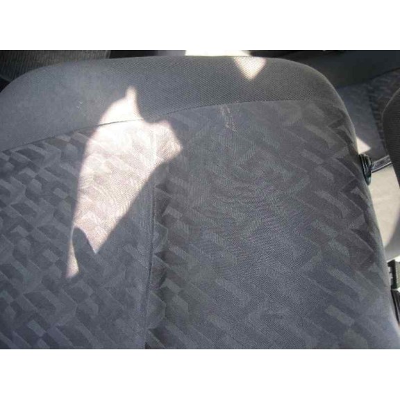 opel astra g berlina del año 2002