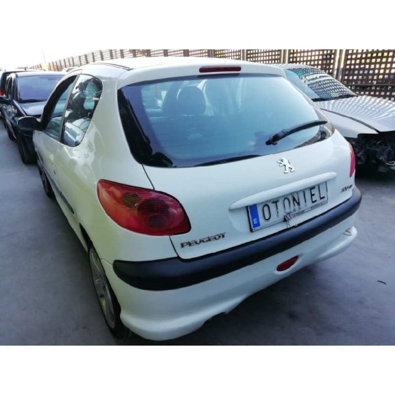 peugeot 206 berlina del año 2004