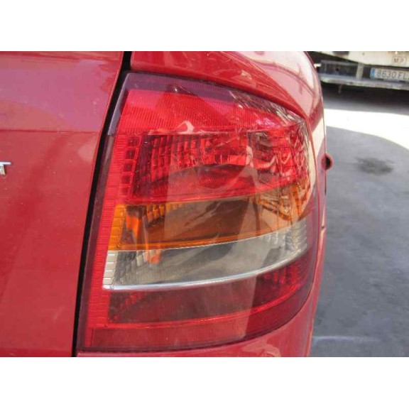 opel astra g berlina del año 2002