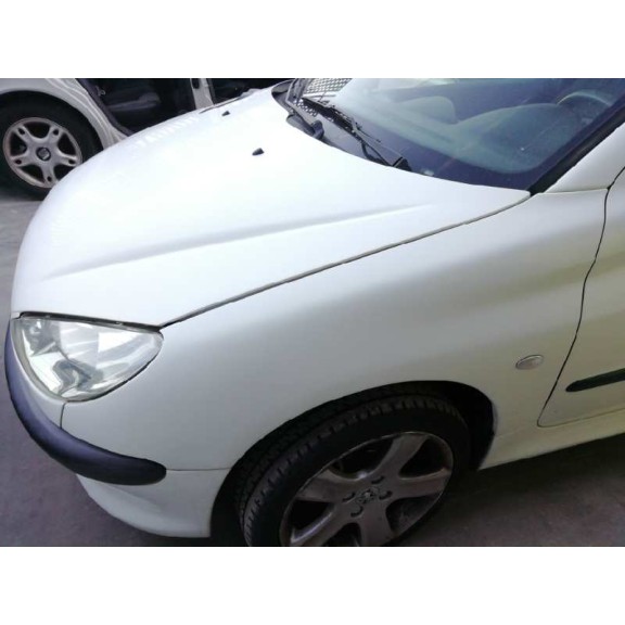 peugeot 206 berlina del año 2004