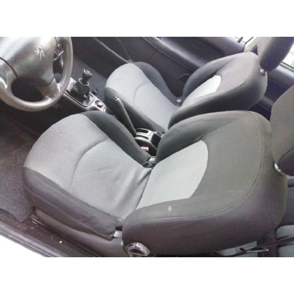 peugeot 206 berlina del año 2004