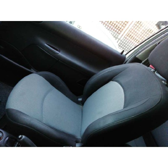 peugeot 206 berlina del año 2004