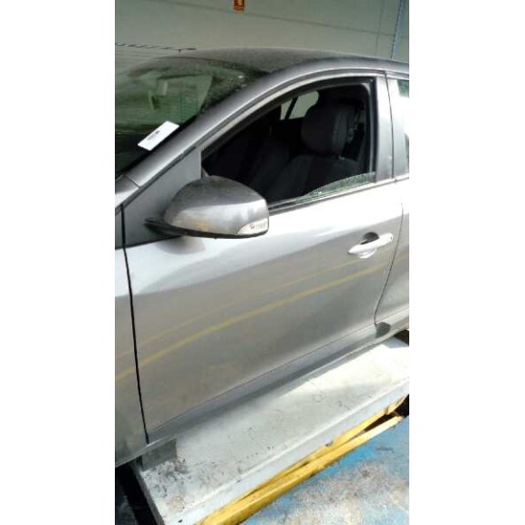 renault megane iii berlina 5 p del año 2010