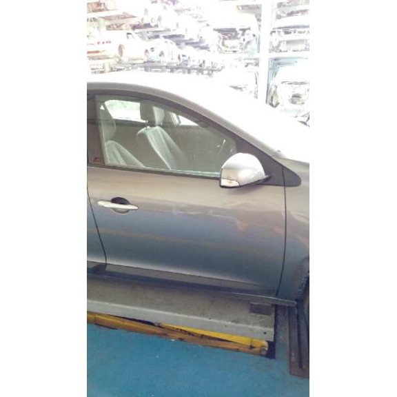 renault megane iii berlina 5 p del año 2010