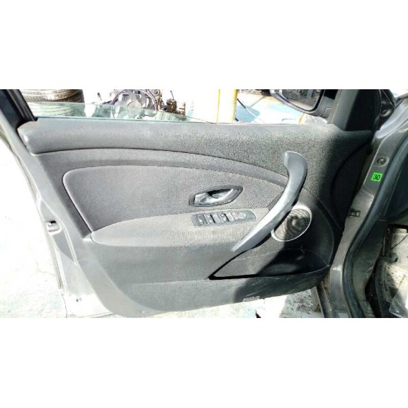 renault megane iii berlina 5 p del año 2010