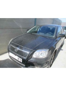 toyota avensis berlina (t25) del año 2004