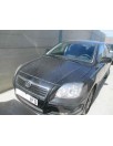 toyota avensis berlina (t25) del año 2004