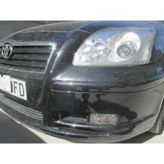 toyota avensis berlina (t25) del año 2004