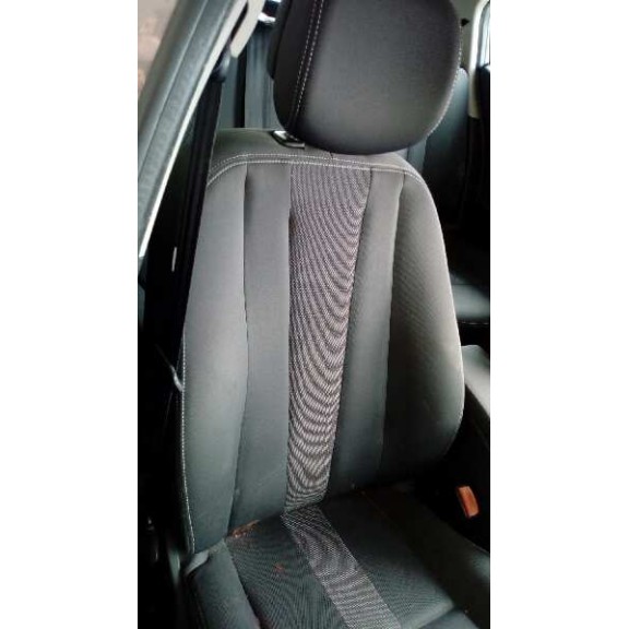 renault megane iii berlina 5 p del año 2010