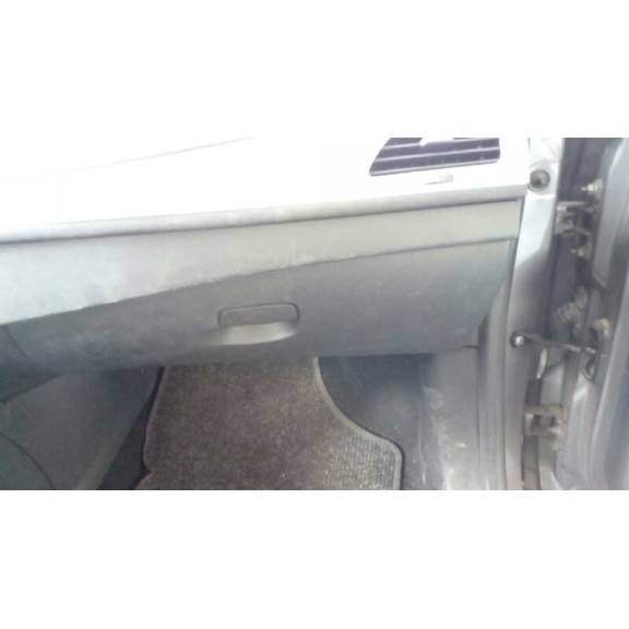 renault megane iii berlina 5 p del año 2010