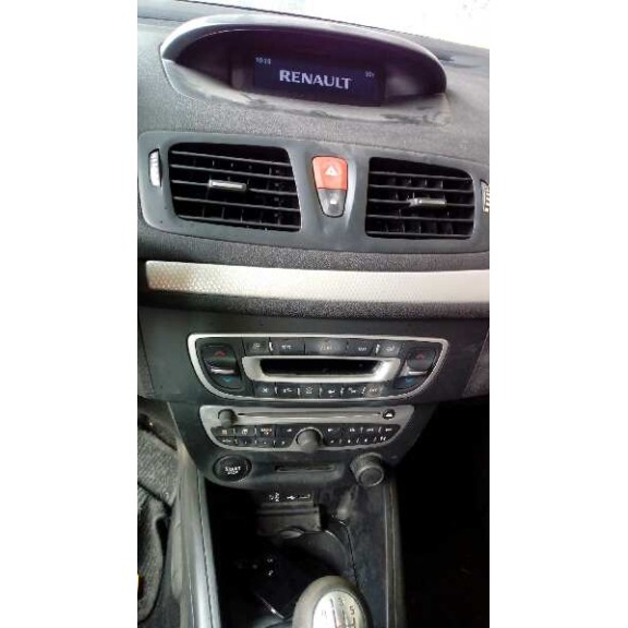 renault megane iii berlina 5 p del año 2010