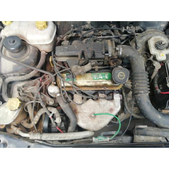 ford fiesta berlina (dx) del año 2001