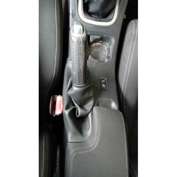 renault megane iii berlina 5 p del año 2010