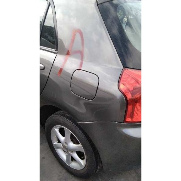 toyota corolla (e12) del año 2002