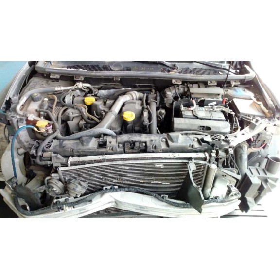 renault megane iii berlina 5 p del año 2010