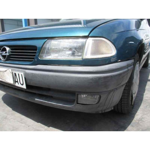 opel astra f berlina del año 1995