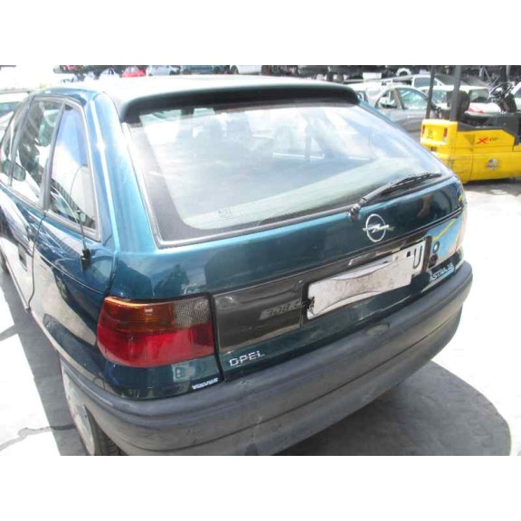 opel astra f berlina del año 1995