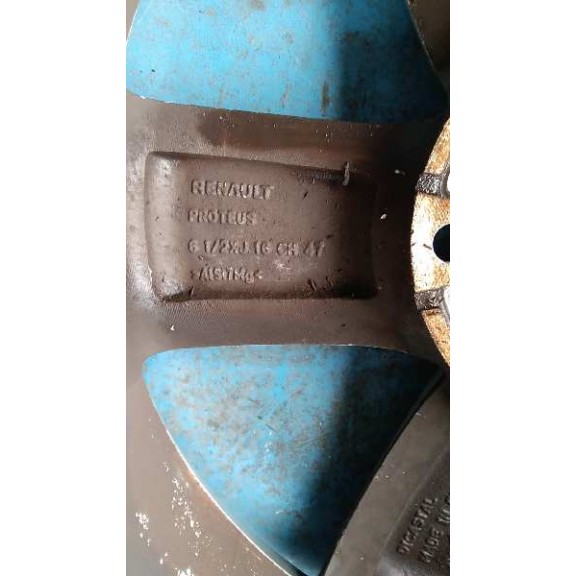 renault megane iii berlina 5 p del año 2010