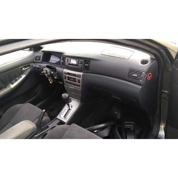 toyota corolla (e12) del año 2002