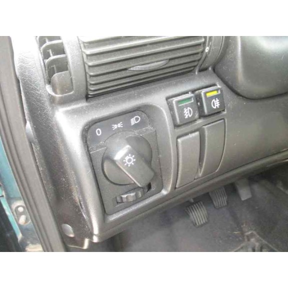 opel astra f berlina del año 1995