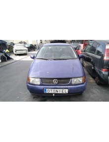 volkswagen polo berlina (6n1) del año 1998
