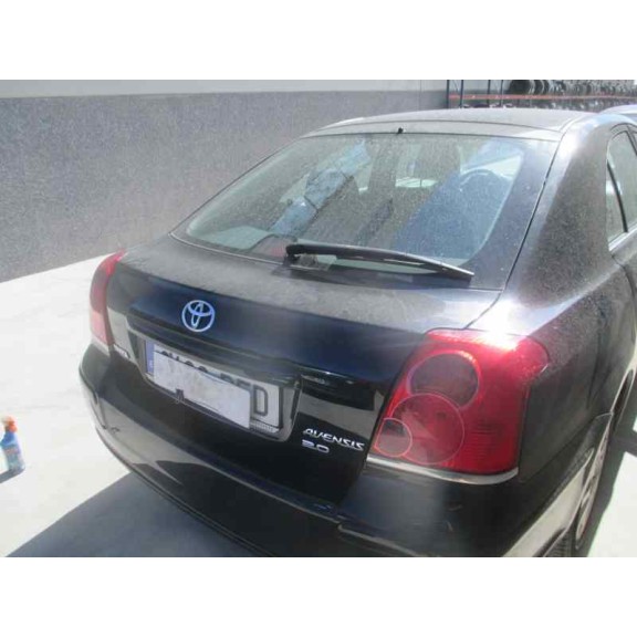 toyota avensis berlina (t25) del año 2004