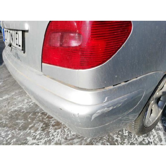 citroën xsara berlina del año 2002