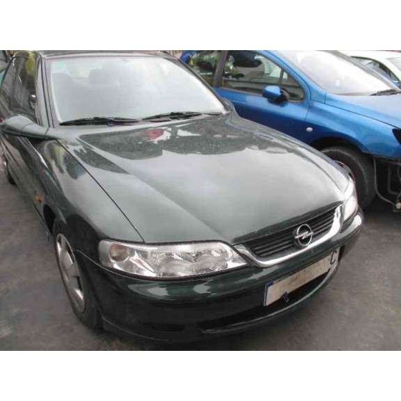 opel vectra b berlina del año 1999