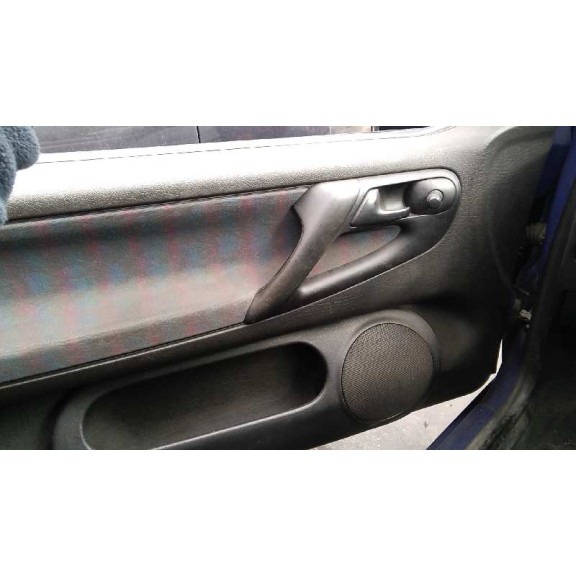 volkswagen polo berlina (6n1) del año 1998