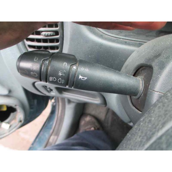 renault megane i berlina hatchback (ba0) del año 1998