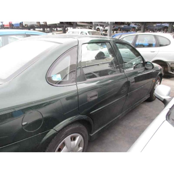 opel vectra b berlina del año 1999