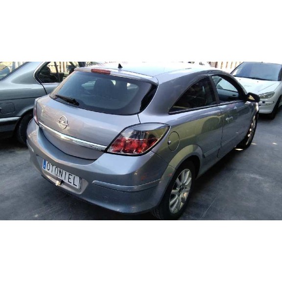 opel astra gtc del año 2006