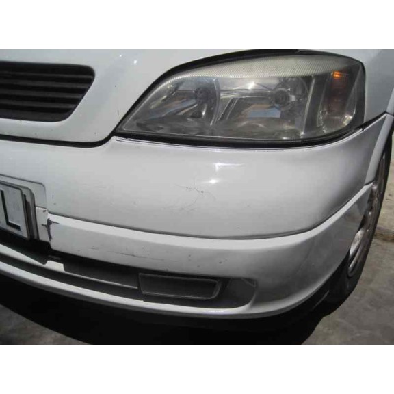 opel astra g berlina del año 2000