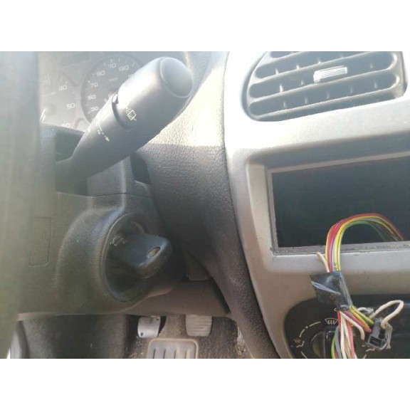 peugeot 206 berlina del año 2005