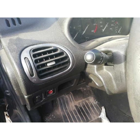 peugeot 206 berlina del año 2005