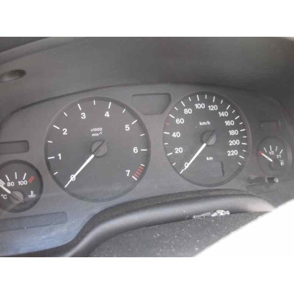 opel astra g berlina del año 2000