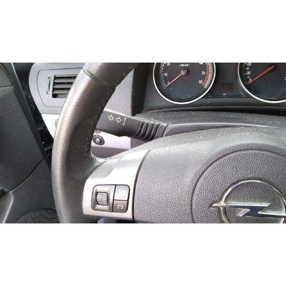 opel astra gtc del año 2006