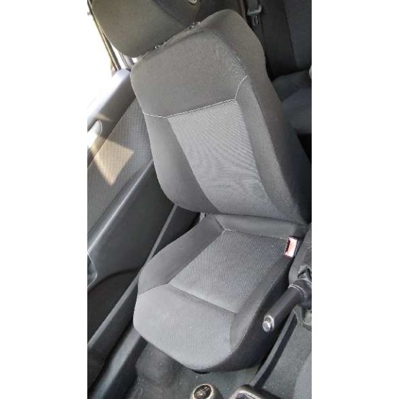 opel astra gtc del año 2006