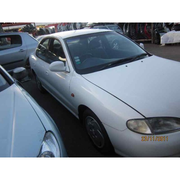 hyundai lantra berlina (rd) del año 1998