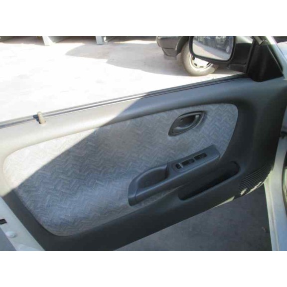 suzuki baleno berlina sy (eg) del año 2000