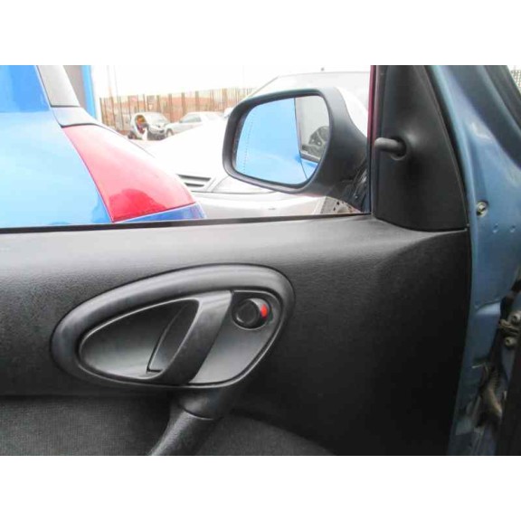 citroën xsara berlina del año 2002