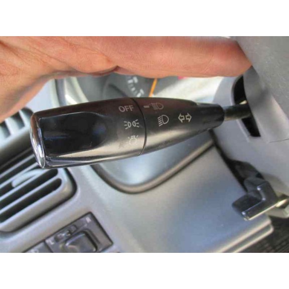 suzuki baleno berlina sy (eg) del año 2000