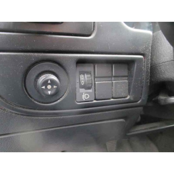 citroën xsara berlina del año 2002