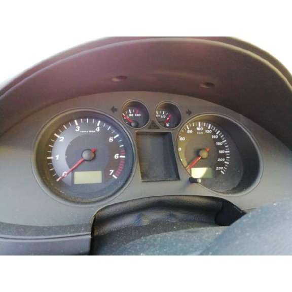seat ibiza (6l1) del año 2003